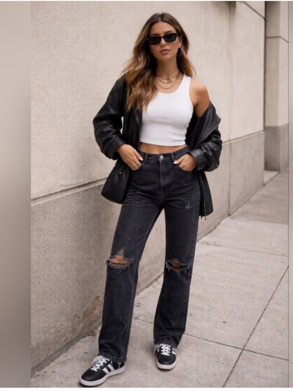 Abercrombie & Fitch Women's Black Distressed Straight Leg Curve Jeans